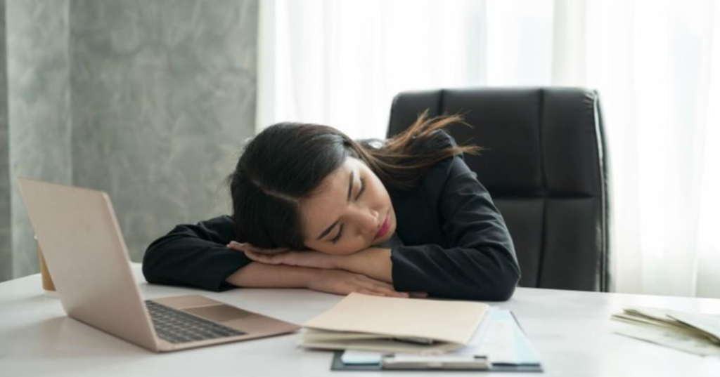  Tips menghilangkan ngantuk saat di kantor